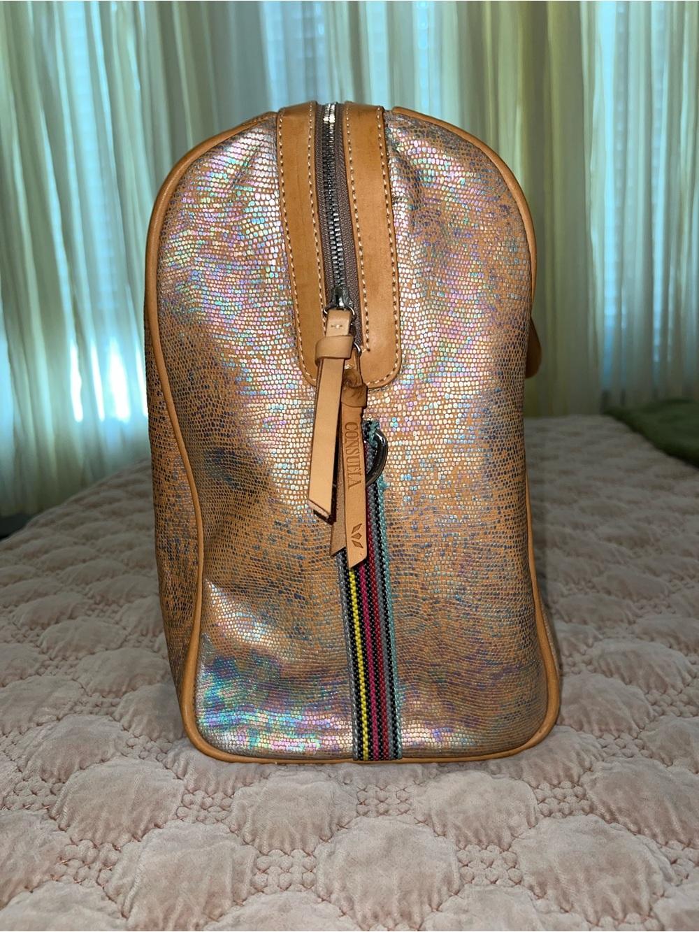Consuela ‘Gloria’ Iridescent Jetsetter - Picture 5 of 12